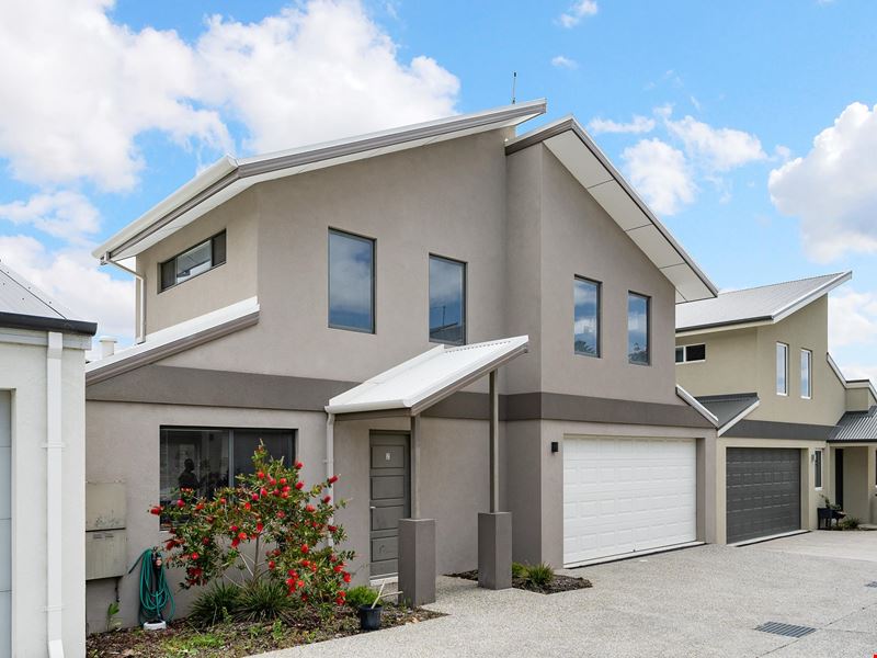 2/12 Laurence Road, Innaloo WA 6018