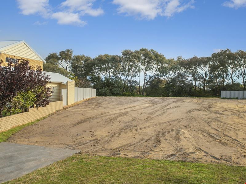 PL 1, 4 Marshall Street, Quindalup WA 6281