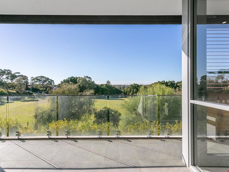 23/2 Milyarm Rise, Swanbourne WA 6010