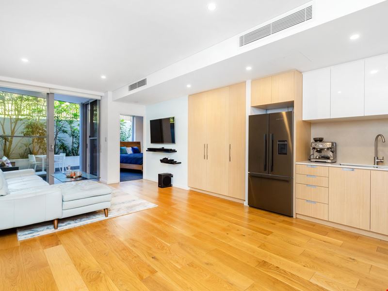 29/2 Milyarm Rise, Swanbourne WA 6010