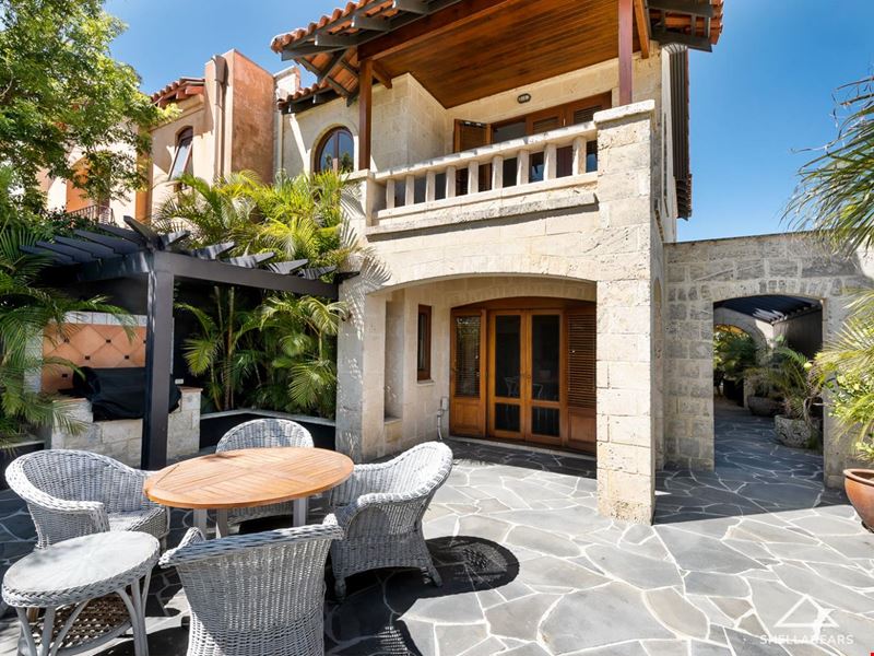 11 MacArthur Street, Cottesloe WA 6011