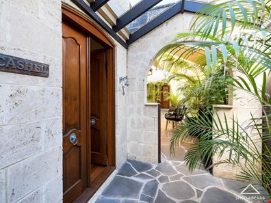 11 MacArthur Street, Cottesloe WA 6011