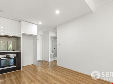 109/348 Railway Parade, Beckenham WA 6107
