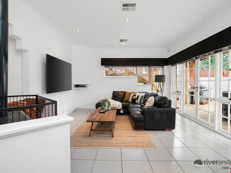 9 Rosmunde Court, West Leederville WA 6007