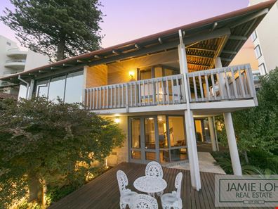 2F/10 Mounts Bay Road, Crawley WA 6009
