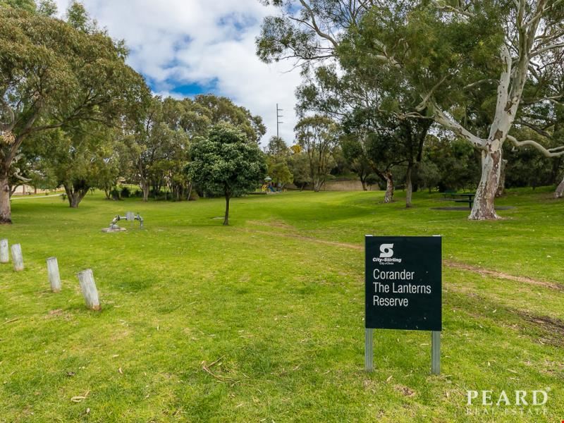 8/2 Corander Gardens, Carine WA 6020
