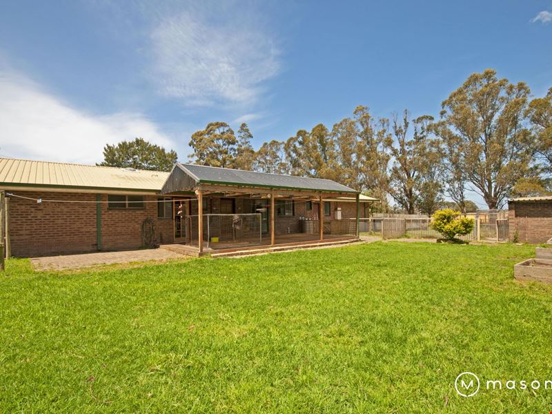 42 Henderson Road, Drome WA 6330