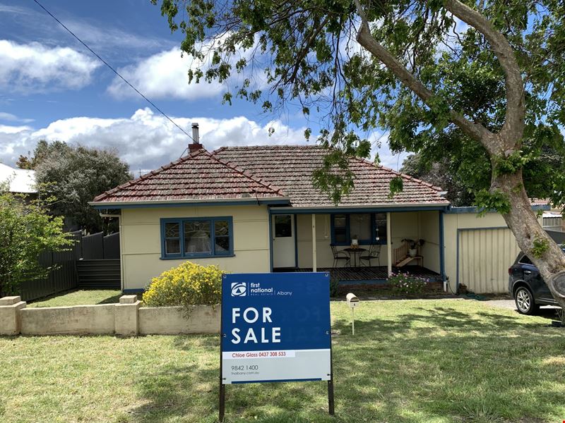 4 Camfield Street, Mount Melville WA 6330