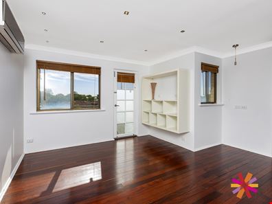 15/4 Ryrie Avenue, Como WA 6152