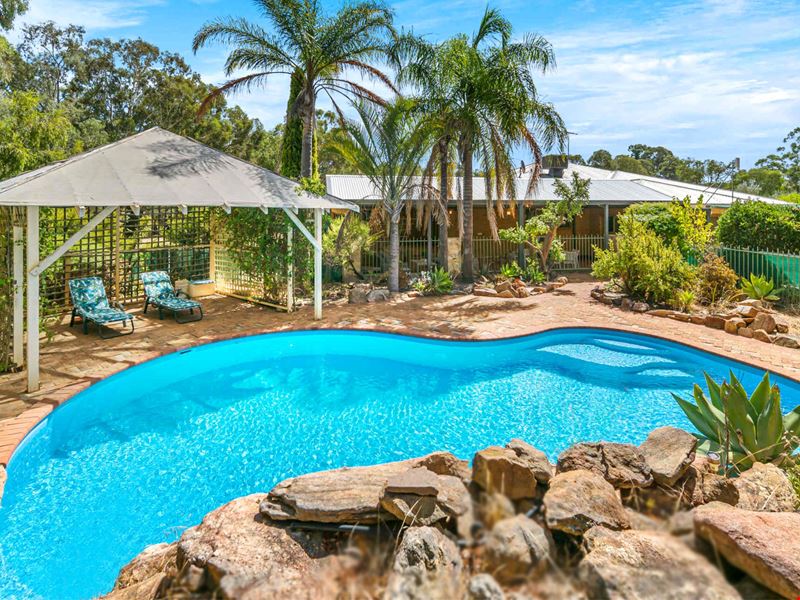 186 Moore Road, Millendon WA 6056