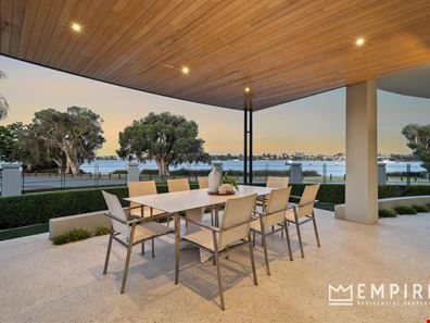 39 Canning Beach Road, Applecross WA 6153