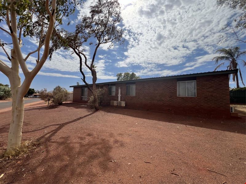 10 Kurrajong Crescent, Newman WA 6753