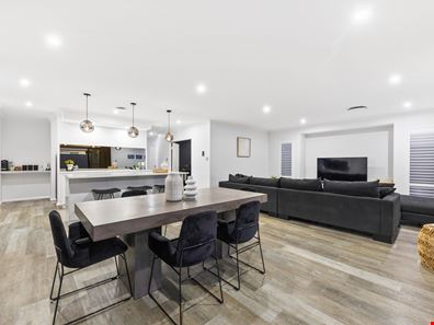 42 Velaluka Drive, Lake Coogee WA 6166