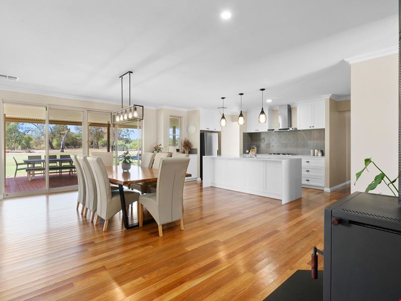 246 Hasluck Circuit, North Dandalup WA 6207