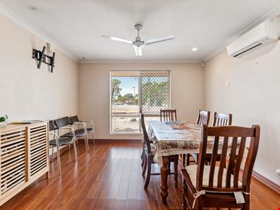 15 Kettering Way, Huntingdale WA 6110