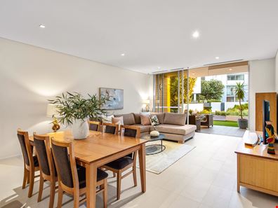 33/11 Leighton Beach Boulevard, North Fremantle WA 6159