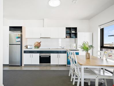 11/19 Stockton Bend, Cockburn Central WA 6164