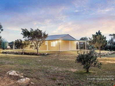 11 Tamarisk Drive, Gabbadah WA 6041