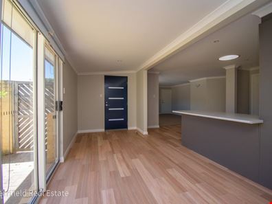 7/66 Carbine Street, Orana WA 6330