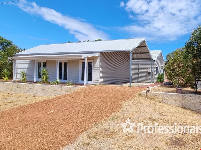 4 Orchard Place, Myalup WA 6220