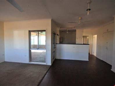 4 Callawa Way, Newman WA 6753