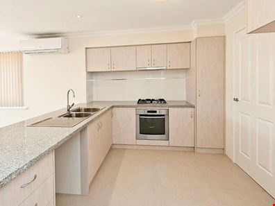 10 Elstree Court, Lynwood WA 6147
