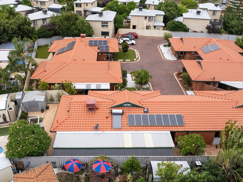 2/2 Murdoch Drive, Greenfields WA 6210