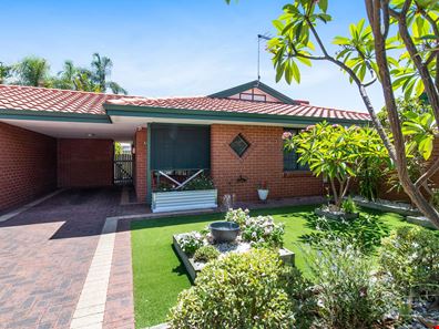 2/2 Murdoch Drive, Greenfields WA 6210