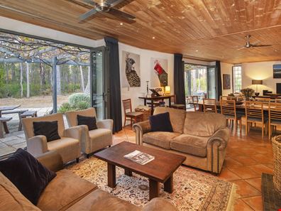 65 Woodland Drive, Burnside WA 6285