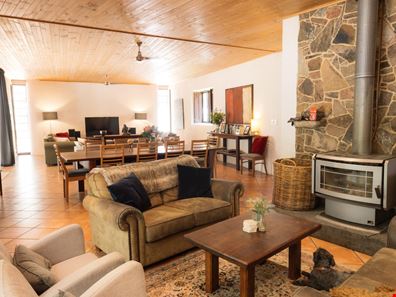 65 Woodland Drive, Burnside WA 6285