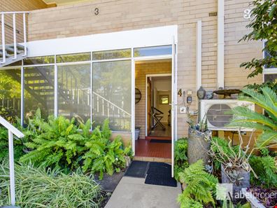 4/30 Queenslea Drive, Claremont WA 6010