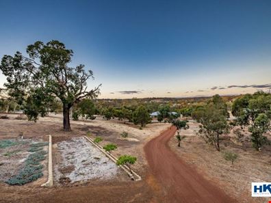 52 Wisteria Way, Chittering WA 6084