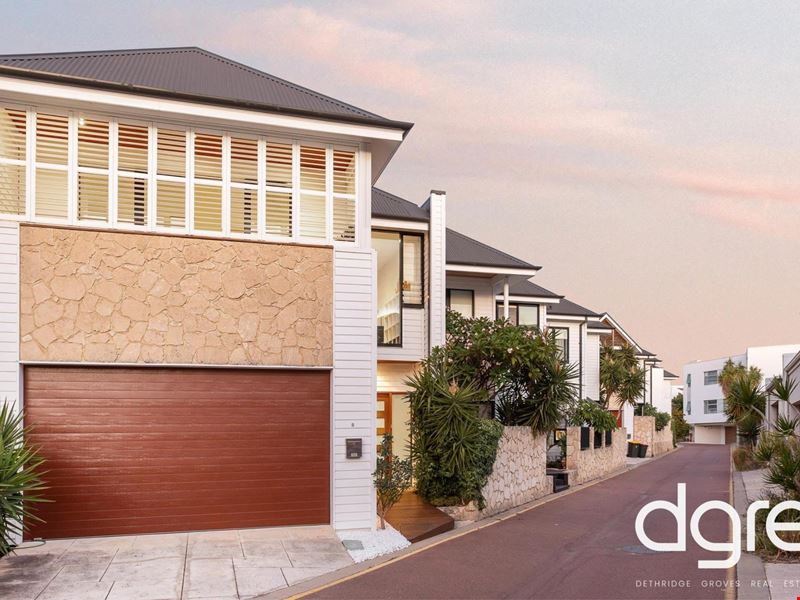 8 Heywood Lane, North Coogee WA 6163