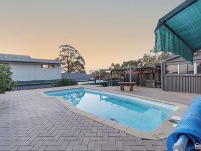 46 Harrison Road, Mount Richon WA 6112