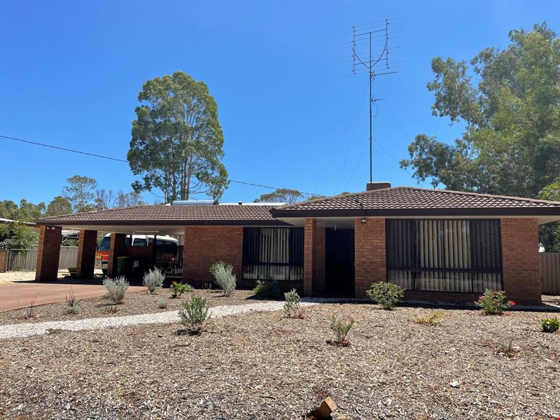 54 MOORE STREET, Moora WA 6510