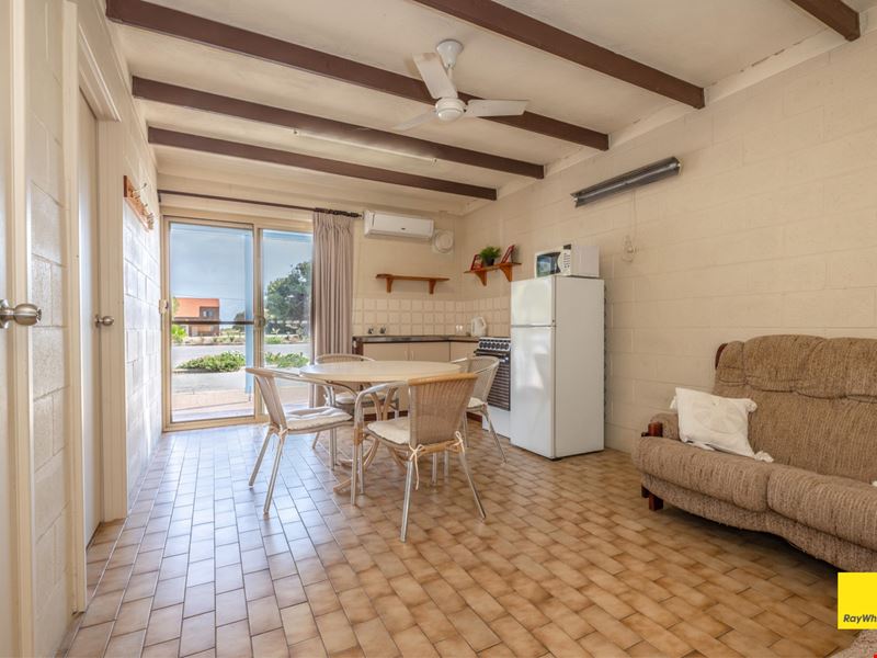 3/6 Cray Street, Lancelin WA 6044