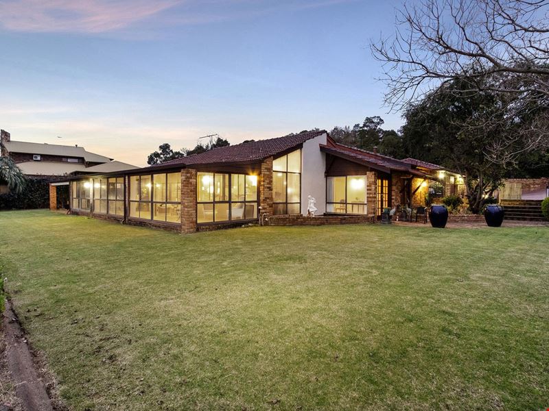 19 Rushton Terrace, Mount Nasura WA 6112