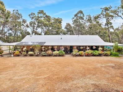 39 Braidwood Pass, Gidgegannup WA 6083