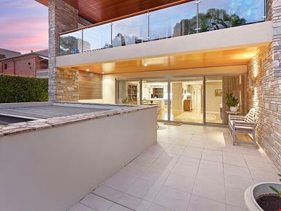 2/5 The Avenue, Crawley WA 6009