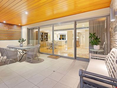 2/5 The Avenue, Crawley WA 6009