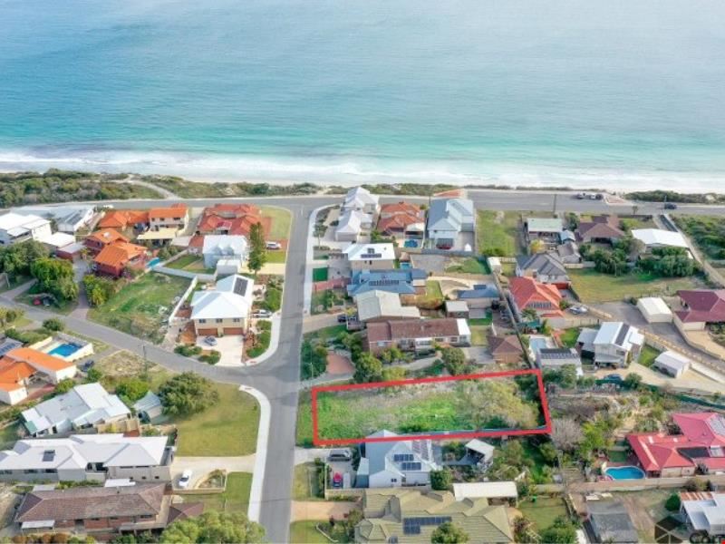 12 Michael Road, Waikiki WA 6169