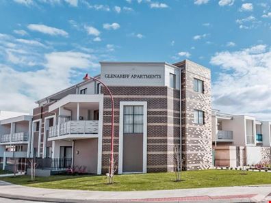 2/1 Glenariff Boulevard, Canning Vale WA 6155