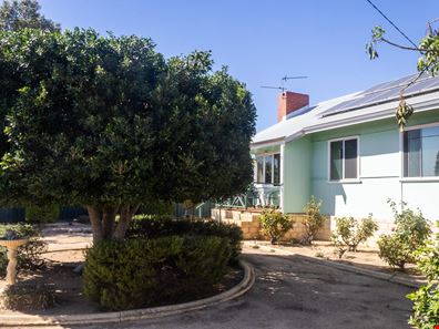 5 Caw Street, Merredin WA 6415