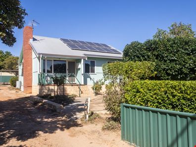 5 Caw Street, Merredin WA 6415