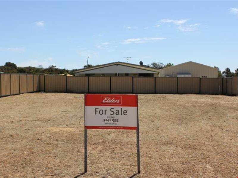 8 Cummings Street, Merredin WA 6415