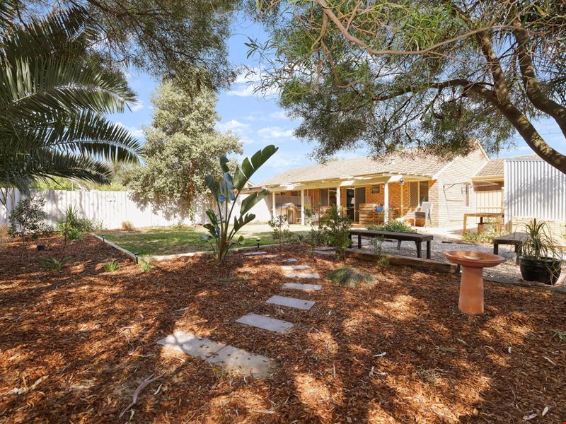 2/15 Mason Court, South Lake WA 6164