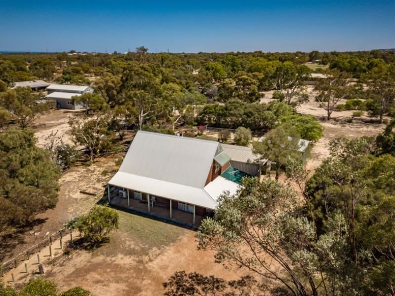5 Ridgeway Close, Moresby WA 6530