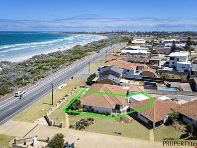 2/323-325 Willcock Drive, Tarcoola Beach WA 6530