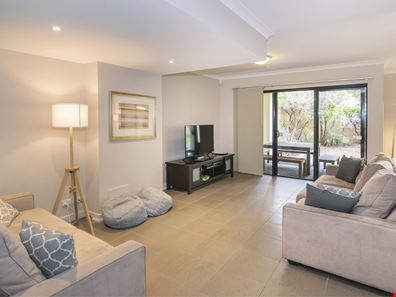 4/6 Dawson Drive, Yallingup WA 6282