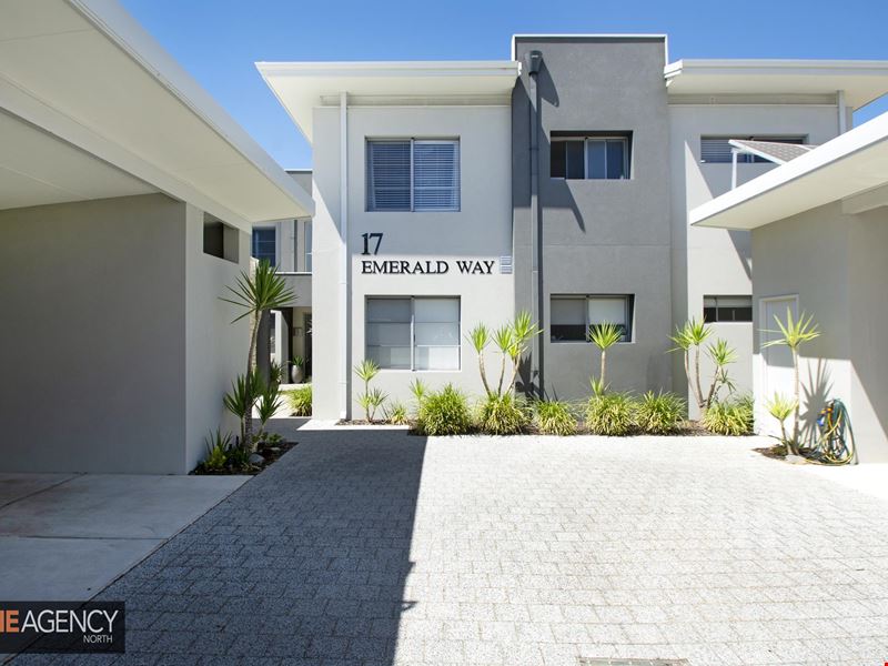 4/17 Emerald Way, Carine WA 6020